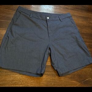 Lululemon Athletica classic fits navy blue men’s short shorts